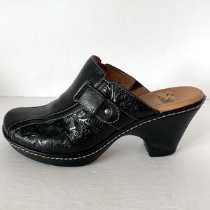 Sofft Western Embossed Leather Black Clogs
